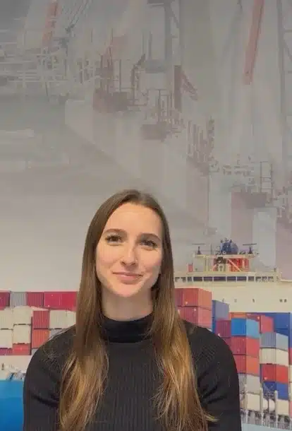 Photo de Lucie (Chargée de mission RH)